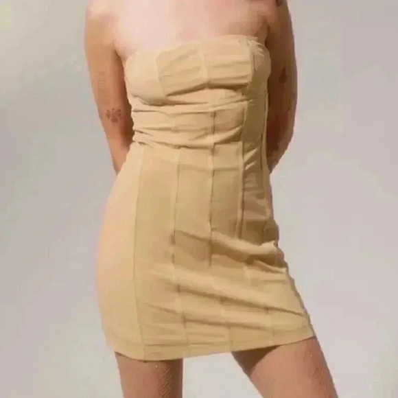 Urban Outfitters Corset Beige Mini‎ Dress Junior’s Sz M NWT - Picture 2 of 9